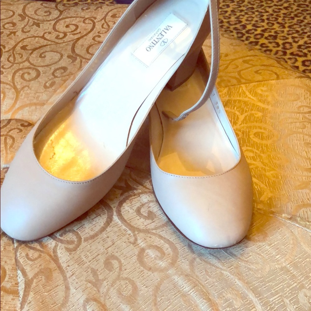 Valentino, ankle strap heeled ballerina.